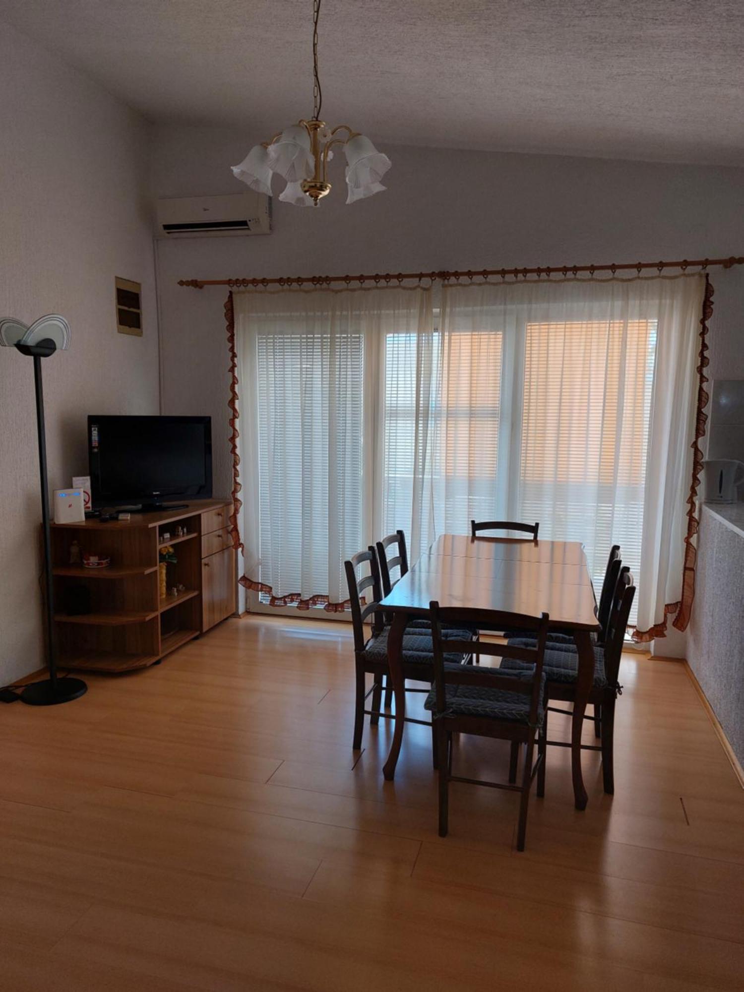 Apartman Nardi Vir Exterior photo